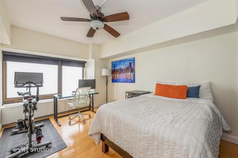 175 E Delaware Pl #6111, Chicago, IL 60611 photo 7