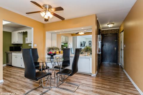 124 E Bailey Rd #M, Naperville, IL 60565 photo 2