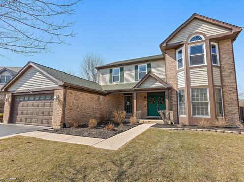 540 Flora Dr, Algonquin, IL 60102 photo 1