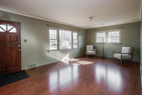 1822 E Willow Ave, Wheaton, IL 60187 photo 3