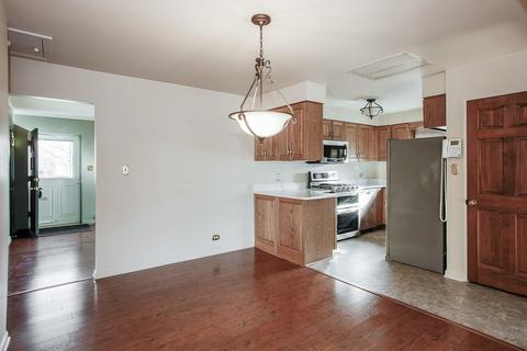 1822 E Willow Ave, Wheaton, IL 60187 photo 4