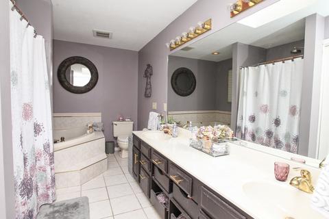 1200 Hanson Dr, Normal, IL 61761 photo 23