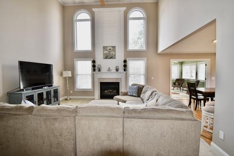 2 Honeysuckle Ct, Bloomington, IL 61704 photo 13