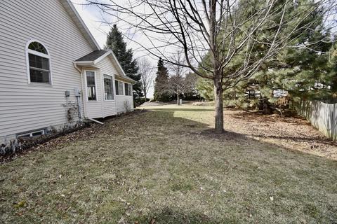 2 Honeysuckle Ct, Bloomington, IL 61704 photo 43