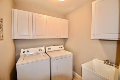 2 Honeysuckle Ct, Bloomington, IL 61704 photo 25