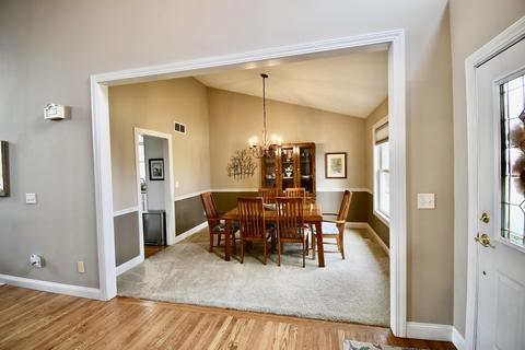 2 Honeysuckle Ct, Bloomington, IL 61704 photo 8