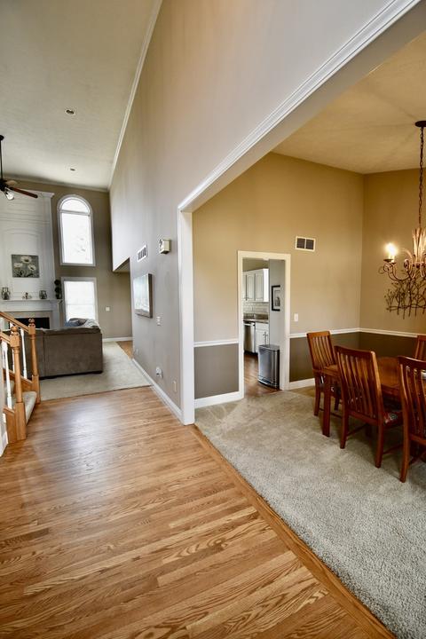 2 Honeysuckle Ct, Bloomington, IL 61704 photo 5