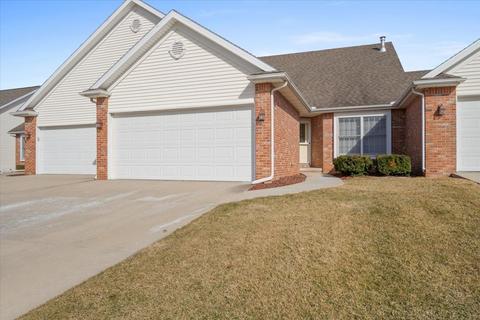 330 Fieldcrest Ct, Normal, IL 61761 photo 1