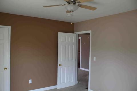 528 S Curtis Ave, Kankakee, IL 60901 photo 5