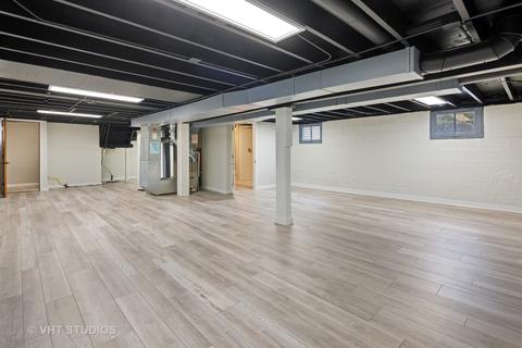116 E 11th Ave, Naperville, IL 60563 photo 14