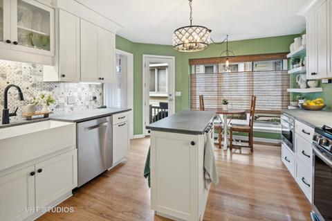 2064 Hallmark Ct, Wheaton, IL 60187 photo 12