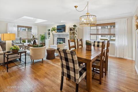 2064 Hallmark Ct, Wheaton, IL 60187 photo 3