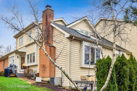 2064 Hallmark Ct, Wheaton, IL 60187 photo 2
