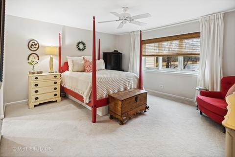 2064 Hallmark Ct, Wheaton, IL 60187 photo 7