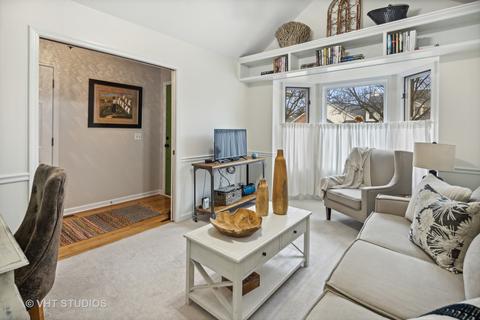2064 Hallmark Ct, Wheaton, IL 60187 photo 14