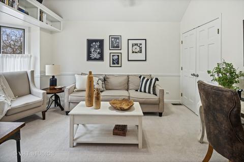 2064 Hallmark Ct, Wheaton, IL 60187 photo 13