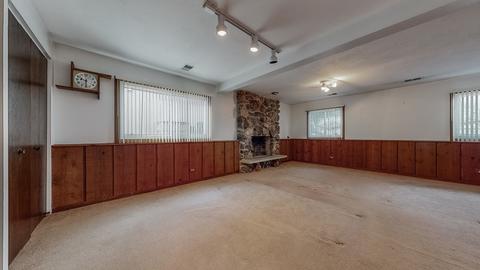 847 Kings Point Dr E, Addison, IL 60101 photo 24