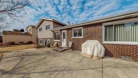 847 Kings Point Dr E, Addison, IL 60101 photo 32