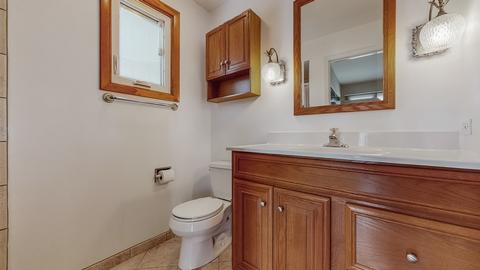 847 Kings Point Dr E, Addison, IL 60101 photo 15