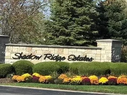 215 Forest Edge Dr, Palos Park, IL 60464