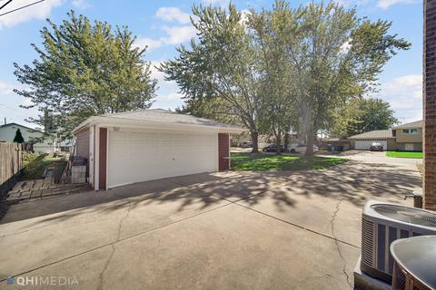 7553 S Octavia Ave, Bridgeview, IL 60455 photo 24