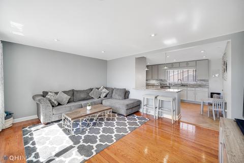 7553 S Octavia Ave, Bridgeview, IL 60455 photo 4