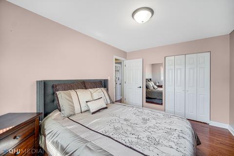 7553 S Octavia Ave, Bridgeview, IL 60455 photo 12
