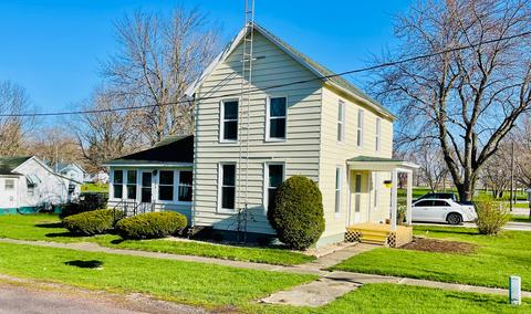 111 E Cooper St, Colfax, IL 61728 photo 1