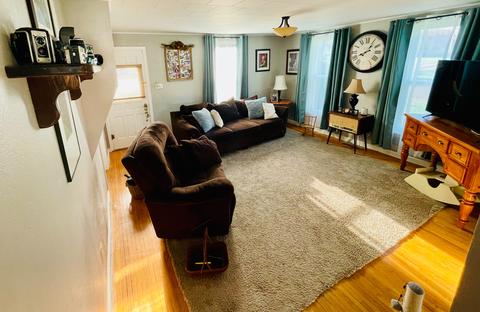 111 E Cooper St, Colfax, IL 61728 photo 7
