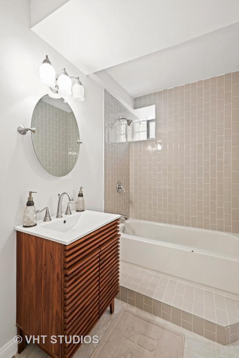 422 E 45th Pl, Chicago, IL 60653 photo 13