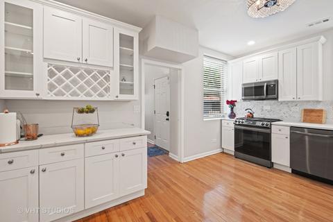 422 E 45th Pl, Chicago, IL 60653 photo 11