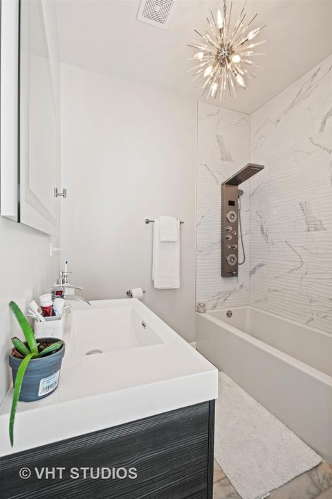 422 E 45th Pl, Chicago, IL 60653 photo 18