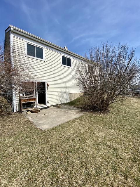130 E Sherman St, Bartlett, IL 60103 photo 17