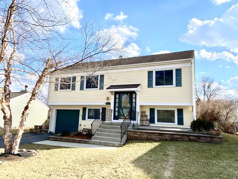 130 E Sherman St, Bartlett, IL 60103 photo 1