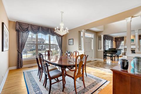 749 Elmgate Dr, Glenview, IL 60025 photo 5