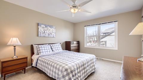 4075 Chesapeake Ct, Hoffman Estates, IL 60192 photo 16