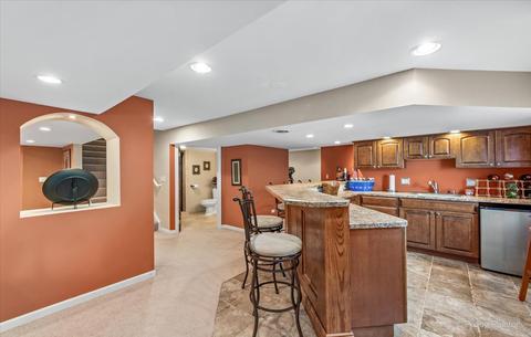 5810 Providence Dr, Hoffman Estates, IL 60192 photo 40