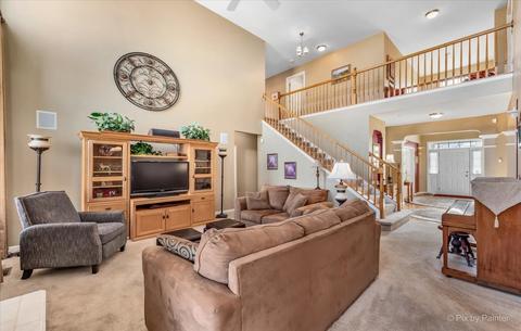 5810 Providence Dr, Hoffman Estates, IL 60192 photo 15