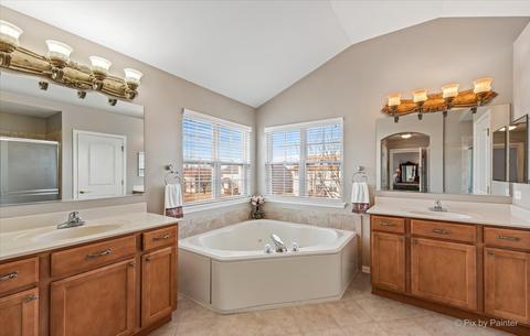 5810 Providence Dr, Hoffman Estates, IL 60192 photo 32