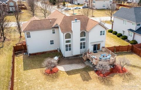 5810 Providence Dr, Hoffman Estates, IL 60192 photo 5