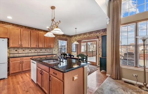 5810 Providence Dr, Hoffman Estates, IL 60192 photo 17
