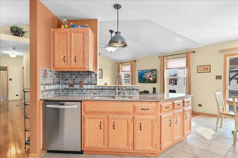 4705 Osprey Ln, Plainfield, IL 60586 photo 8
