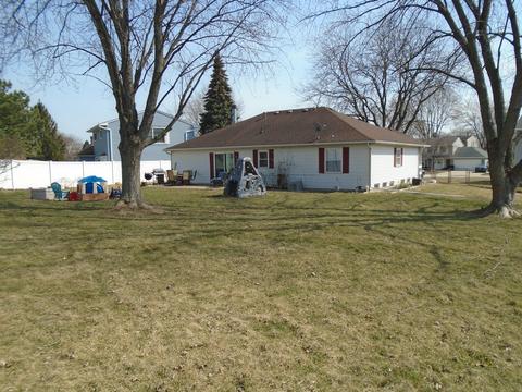 840 Case Dr, Roselle, IL 60172 photo 15