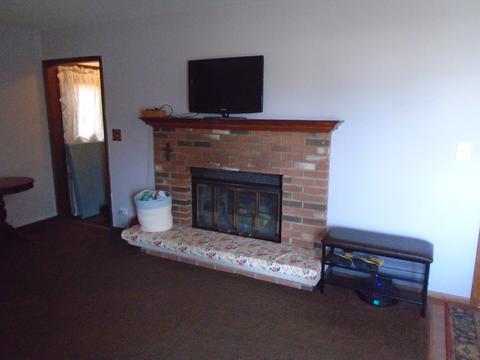 840 Case Dr, Roselle, IL 60172 photo 7