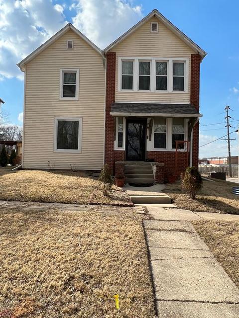 802 S 14th Ave, Freeport, IL 61032 photo 1