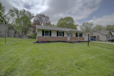 121 E Washington St, Watseka, IL 60970 photo 2