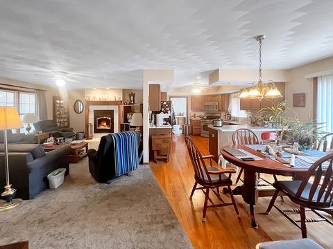 6240 High St, Freeport, IL 61032 photo 6