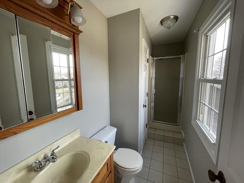 925 Blackhawk Dr, Elgin, IL 60120 photo 9