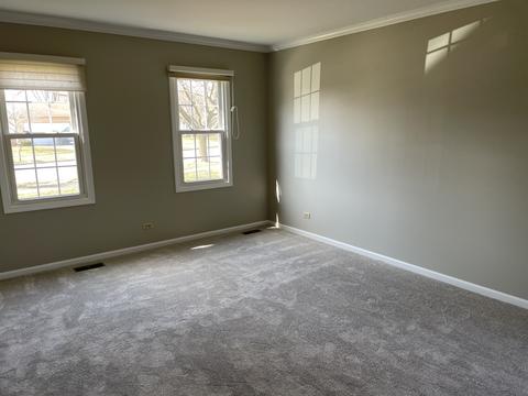 925 Blackhawk Dr, Elgin, IL 60120 photo 8