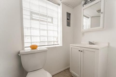 5404 N Artesian Ave, Chicago, IL 60625 photo 15